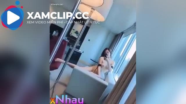 Gái xinh trả kèo show vú lồn chs game thua và cái kết đắng