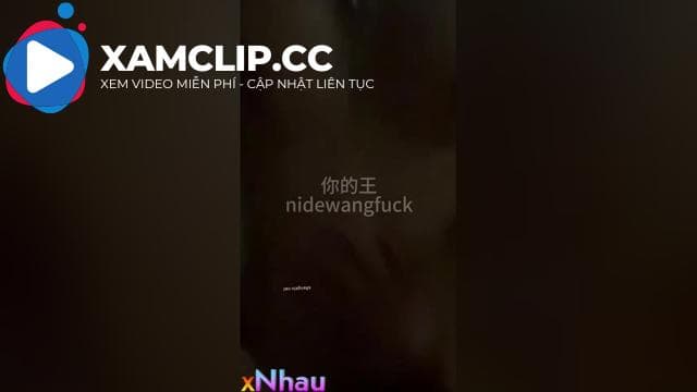 Nửa đêm mò vào phòng sờ lồn em gái