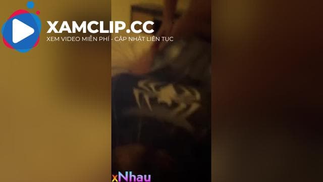 Đang chịch cô giáo thì hiệu trưởng phát hiện