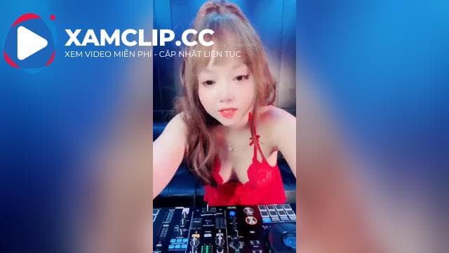 Hot clip em gái bị hiếp dâm khi đang đánh DJ