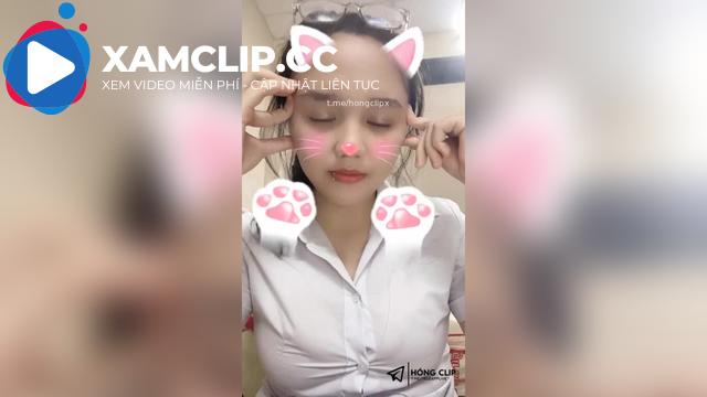 Hot idol mới của YYLive Bé Chip mặt học sinh vú phụ huynh