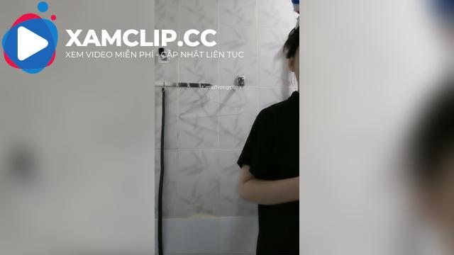Full clip hot tiktok linhdangiu (meibbi) đi tắm mới nhất