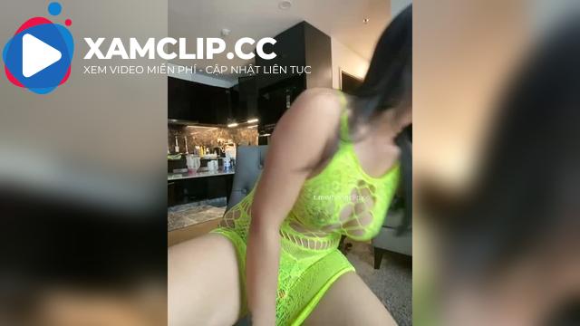 HOT Hà My bị “vỡ đê” vì dám thi xem ai bắn trước với Tây trọc