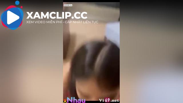Đụ em gái xinh có thân hình rất nóng bỏng
