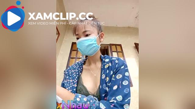 Cô giáo mầm non show hàng 17