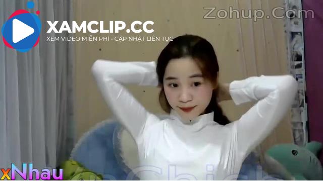 Vừa học online xong e đã cởi đồ thủy dâm nhưng cô chx out phòng và cái kết đắng