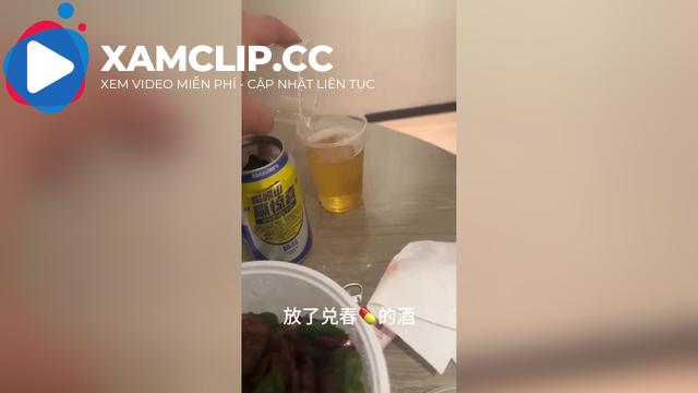 Dùng thuốc kích dục đưa em lên đỉnh trong khách sạn