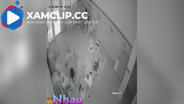 Clip Sex Hack Camera Loạn Luân Anh Em Việt Nam Trong Phòng Học