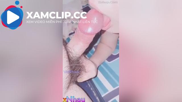 Loạn luân anh em, Lần đầu cho con e bú cu mà chx rửa lm e ọe hết ra