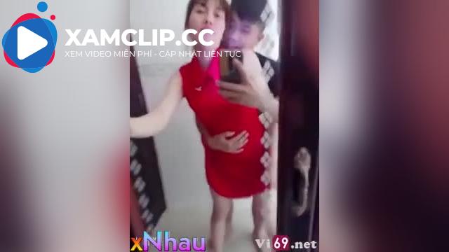 Gái một con độ dâm và ngon của em có thừa 2